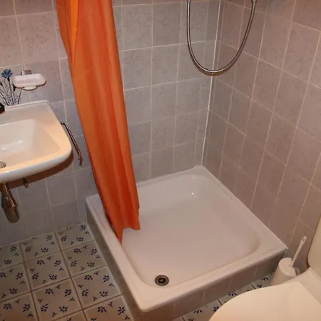 Combyre C 012 - Comfortable 4 Pers *