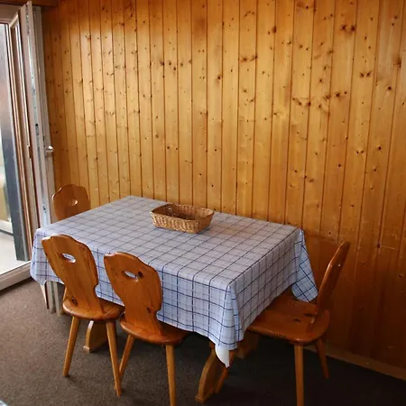 Combyre C 012 - Comfortable 4 Pers Appartement Veysonnaz